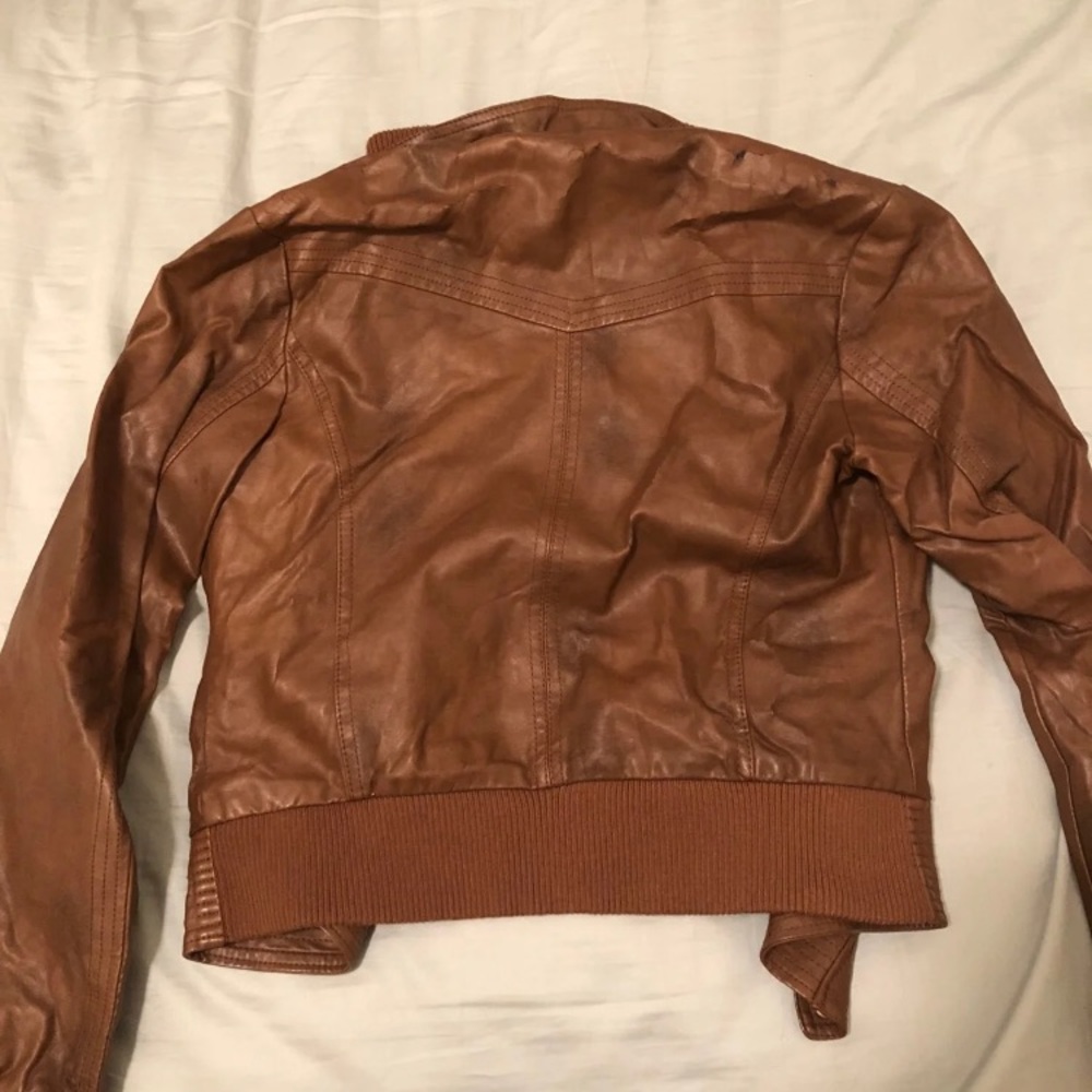 Leather jacket - Picture 2 of 3
